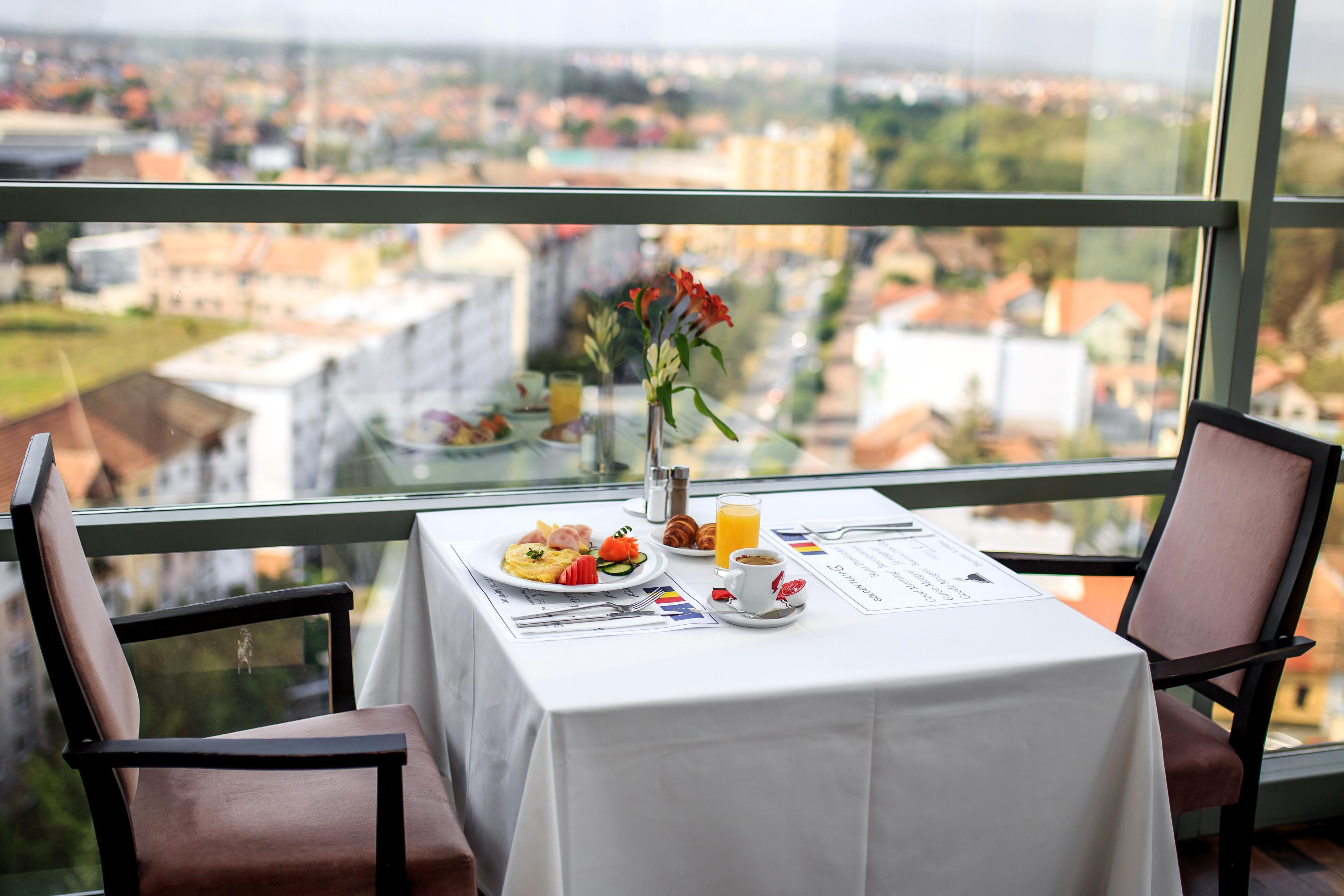 Hotel Golden Tulip Ana Tower Sibiu Dış mekan fotoğraf