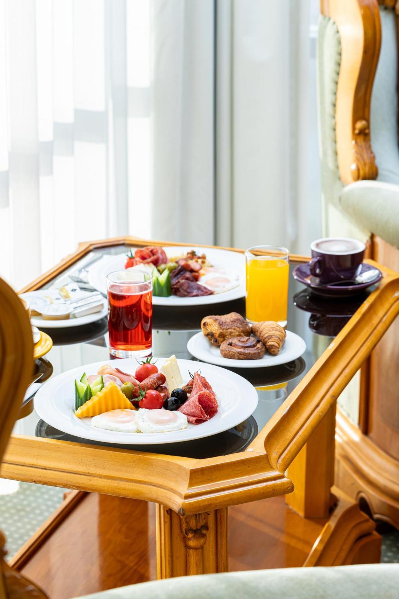 Hotel Golden Tulip Ana Tower Sibiu Dış mekan fotoğraf