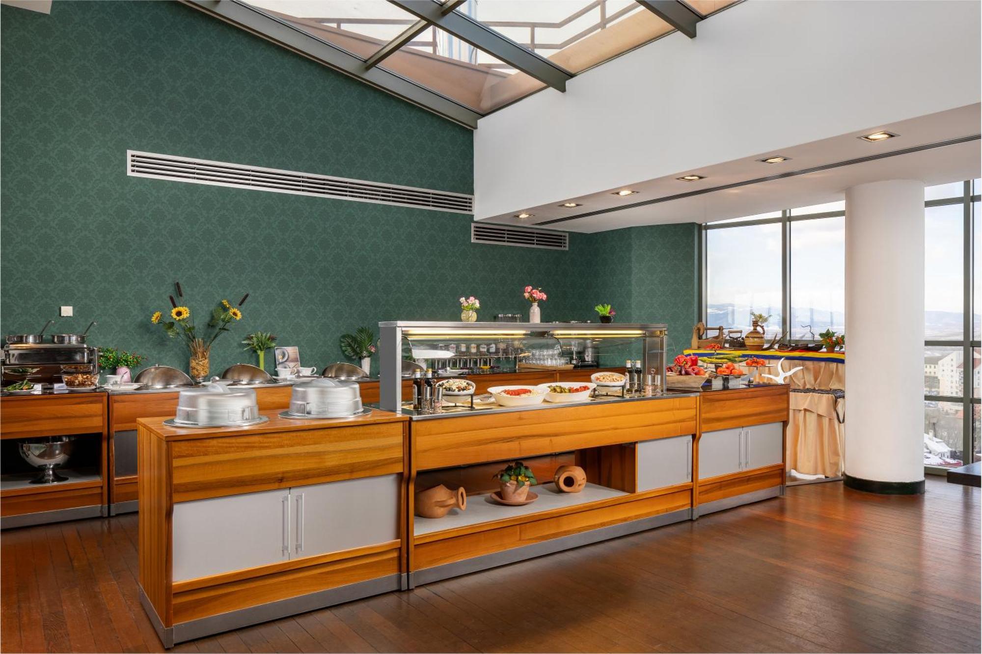 Hotel Golden Tulip Ana Tower Sibiu Dış mekan fotoğraf