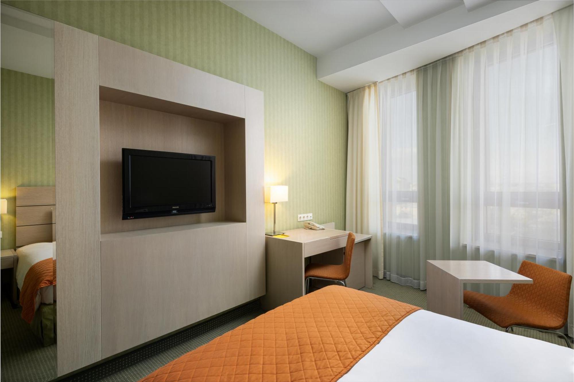 Hotel Golden Tulip Ana Tower Sibiu Dış mekan fotoğraf