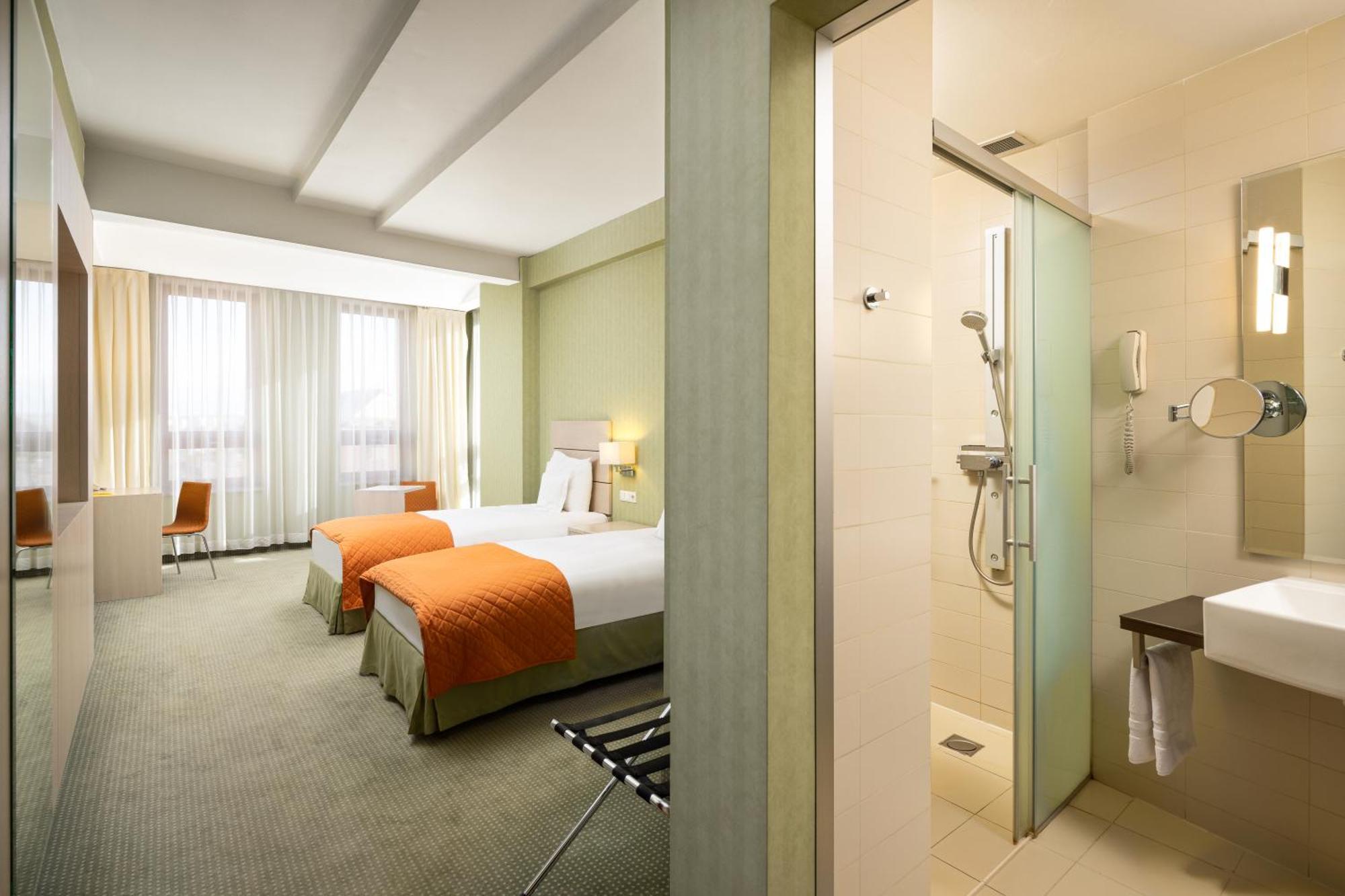 Hotel Golden Tulip Ana Tower Sibiu Dış mekan fotoğraf