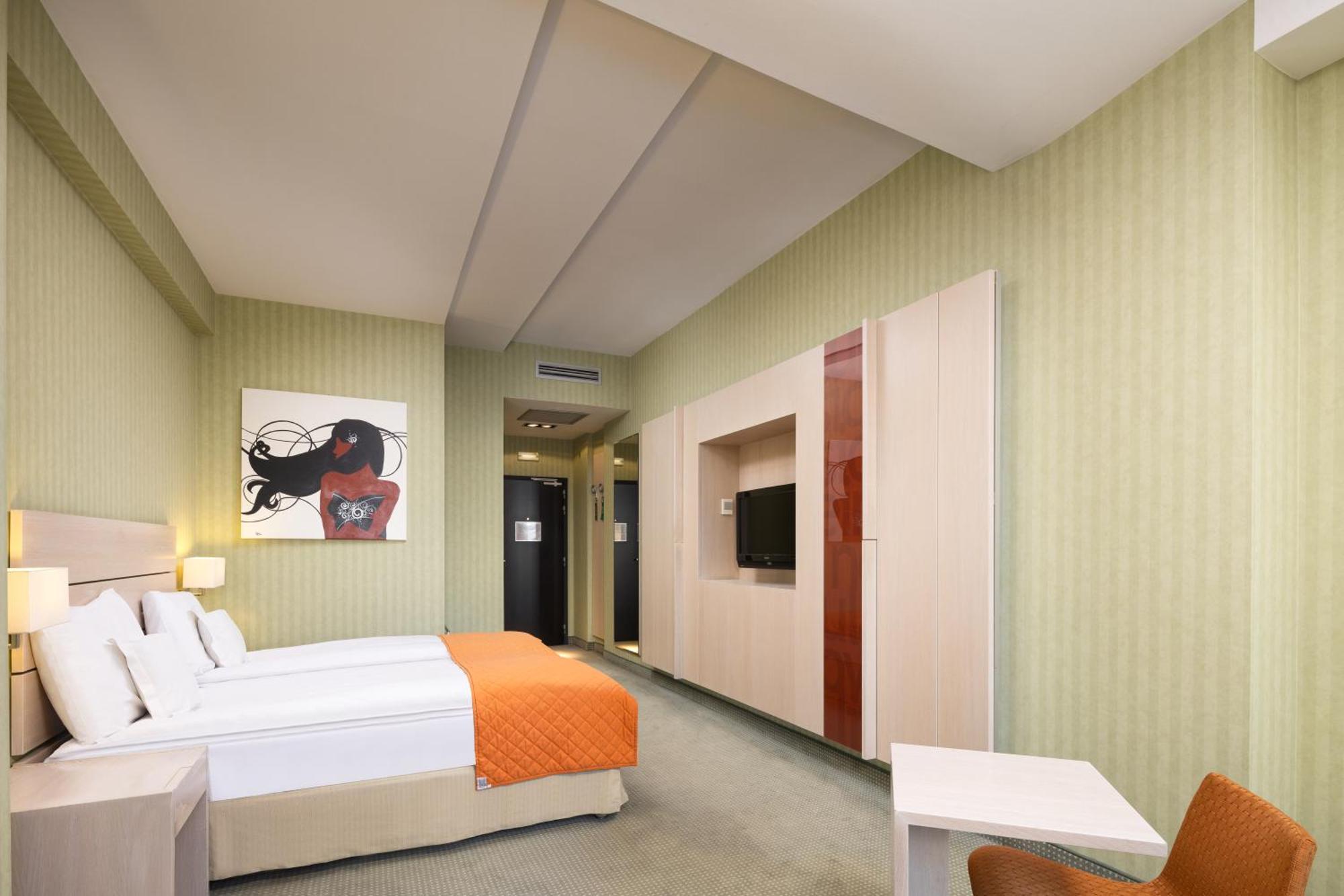 Hotel Golden Tulip Ana Tower Sibiu Dış mekan fotoğraf